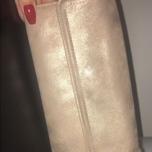 Gold wallet